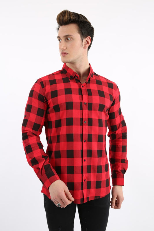 Kırmızı ve siyah büyük kare desenli, uzun kollu, slim fit erkek gömlek.