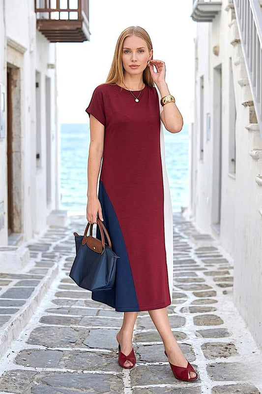 Bordo, ekru ve lacivert renk bloklu, kısa kollu, modal kumaştan midi boy elbise.