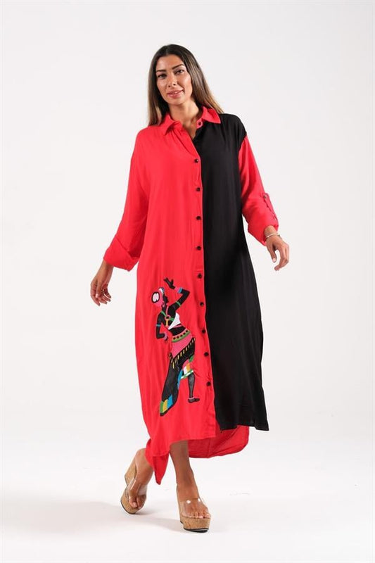 Kırmızı ve siyah renkli, önü düğmeli, kadın figürü nakışlı uzun viskon gömlek elbise.