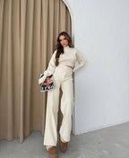 Triko Krem Pantolon ve Parmak Geçmeli Kazak İkili Takım