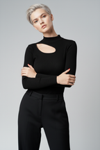 Balıkçı Yaka Kaşkorse Cut Out Detaylı Bluz - Siyah