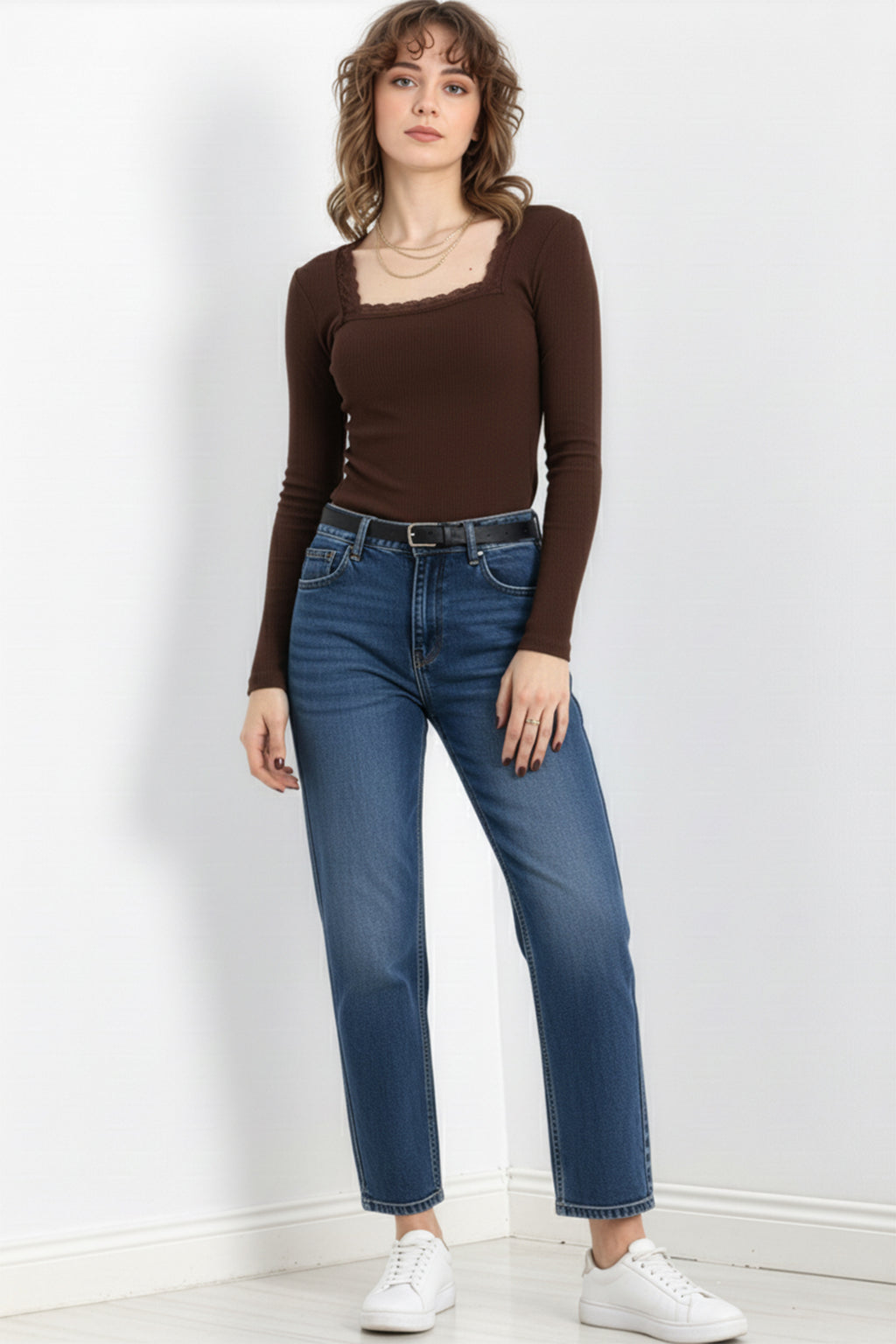 Kare Yaka Dantelli Kaşkorse Bluz - Kahverengi