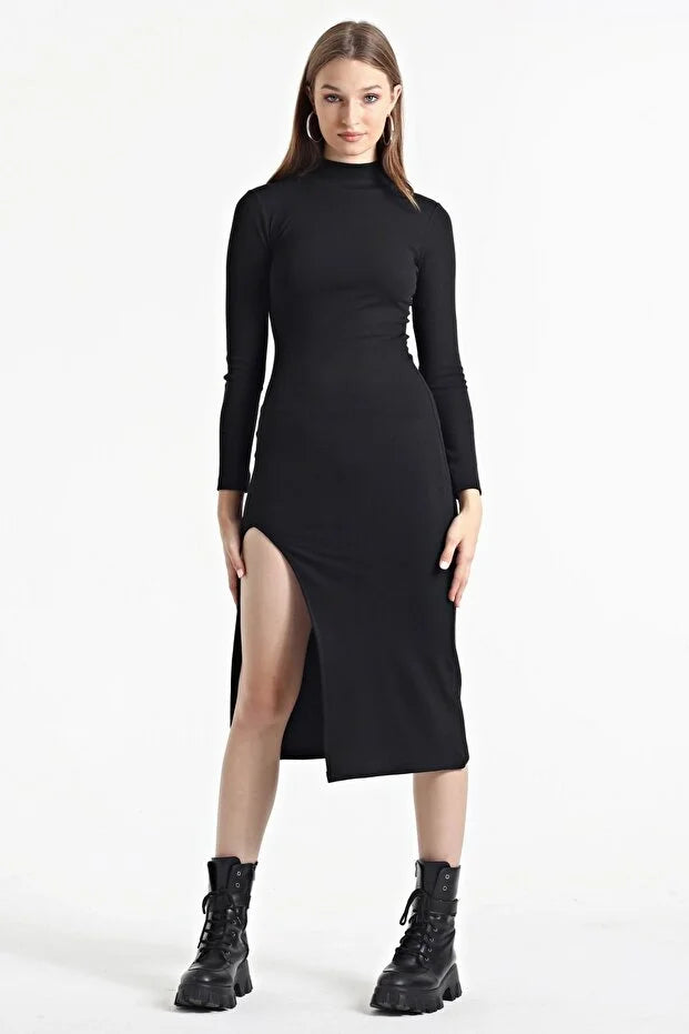 Kadın Siyah Yarım Balıkçı Tek Taraf Yırtmaçlı Uzun Kol Elbise