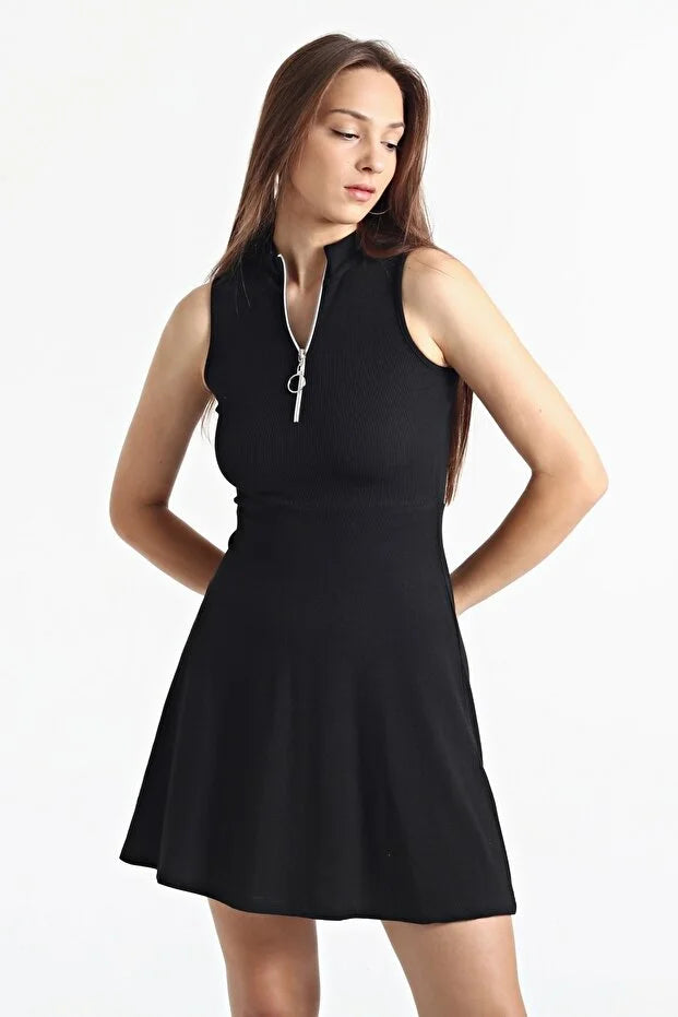 Kadın Siyah Yaka Fermuarlı Kolsuz Kaşkorse Elbise