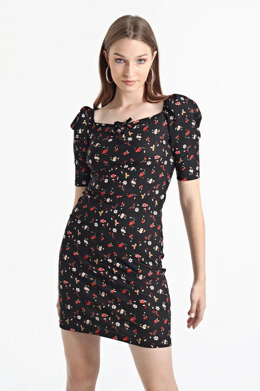 Kadın Siyah Balon Kol Kare Yaka Elbise