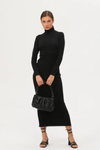 Kadın Siyah Boğazlı Uzun Maxi Elbise