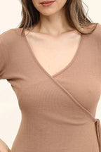 Kadın Açık Kahve Renkli Belden Bağlamalı Örme Kruvaze Elbise