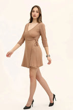 Kadın Açık Kahve Renkli Belden Bağlamalı Örme Kruvaze Elbise