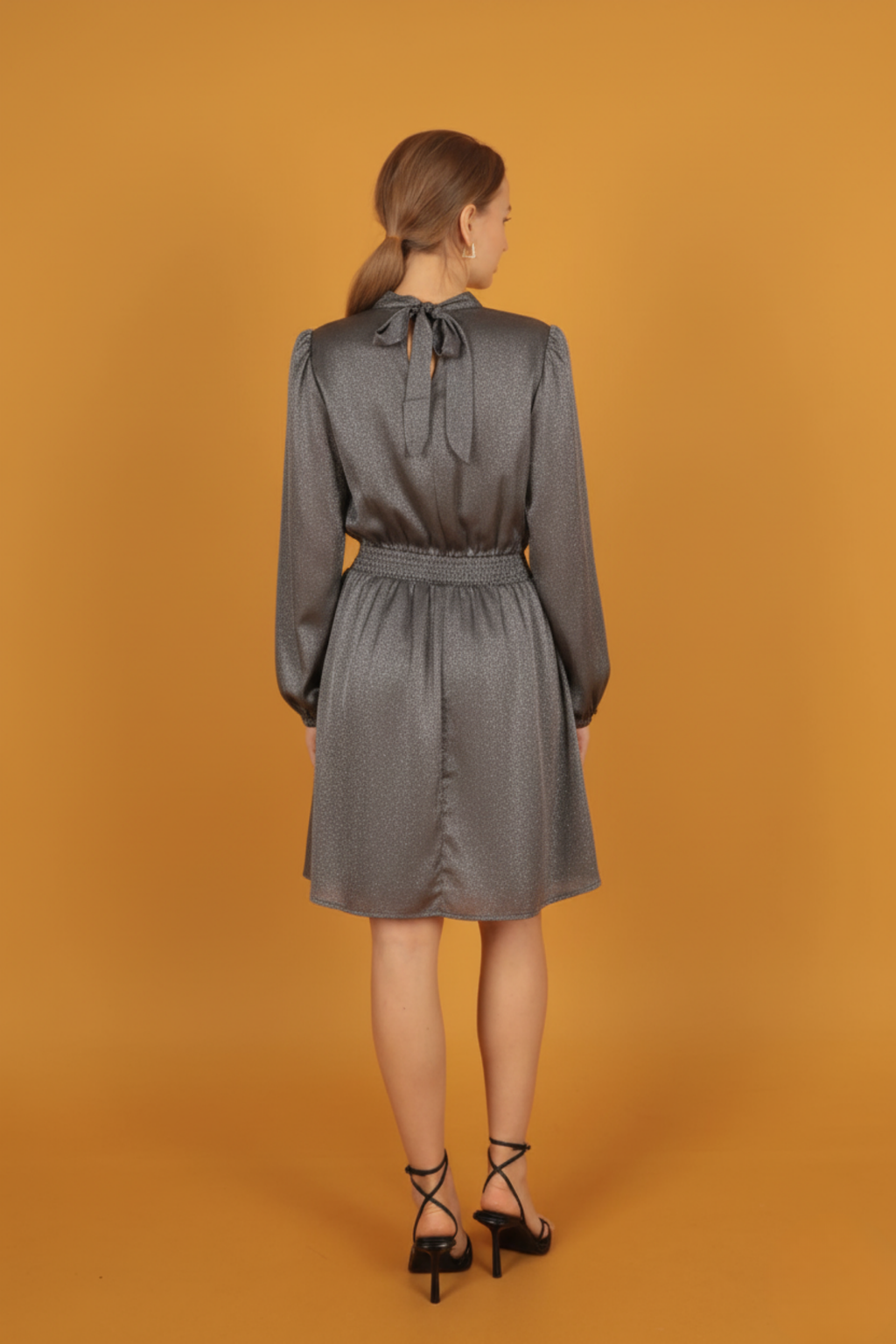 Simli Saten Büzgü Detay Elbise-Gri