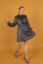 Simli Saten Büzgü Detay Elbise-Gri