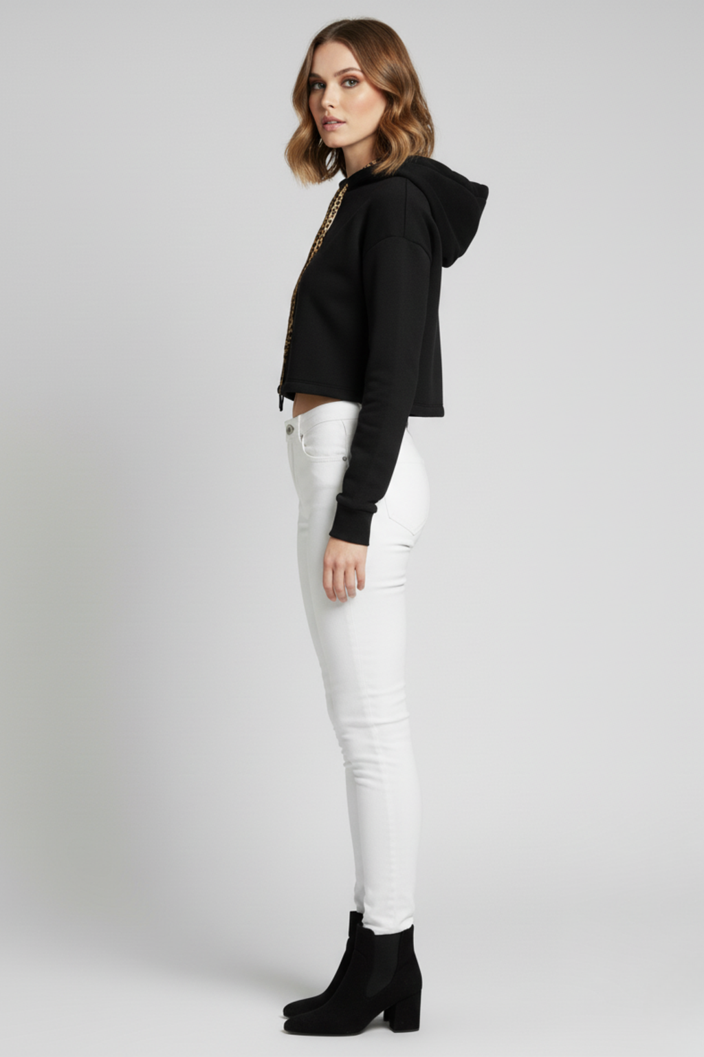 Kadın Siyah Kapüşon İçi Desenli Astar Etek Ucu Yırtmaçlı Crop