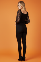 V Yaka Büzgülü Dantel Balon Kol Siyah Viskon Bluz