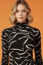 Siyah Beyaz Zebra Desenli Yarım Balıkçı Yaka Bluz