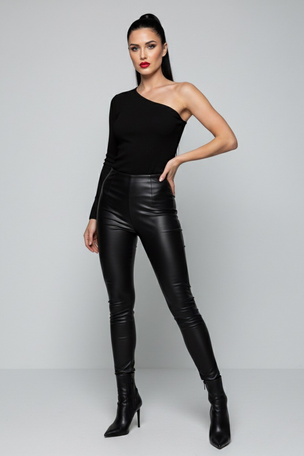 Siyah Tek Omuz Uzun Kollu Kaşkorse Kadın Bluz