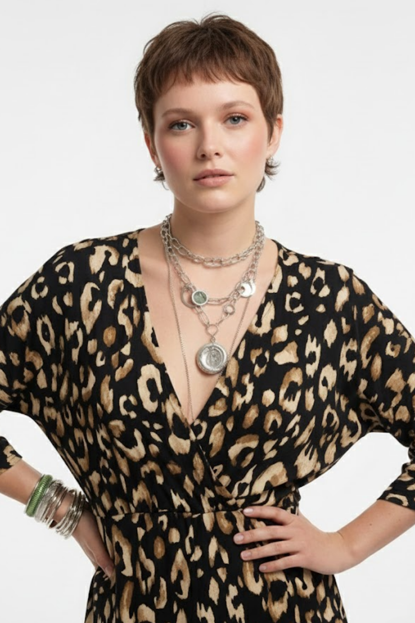 Kadın Leopar Desenli Bürümcük Dokuma Yarasa Kol Önü Yırtmaçlı Midi Elbise