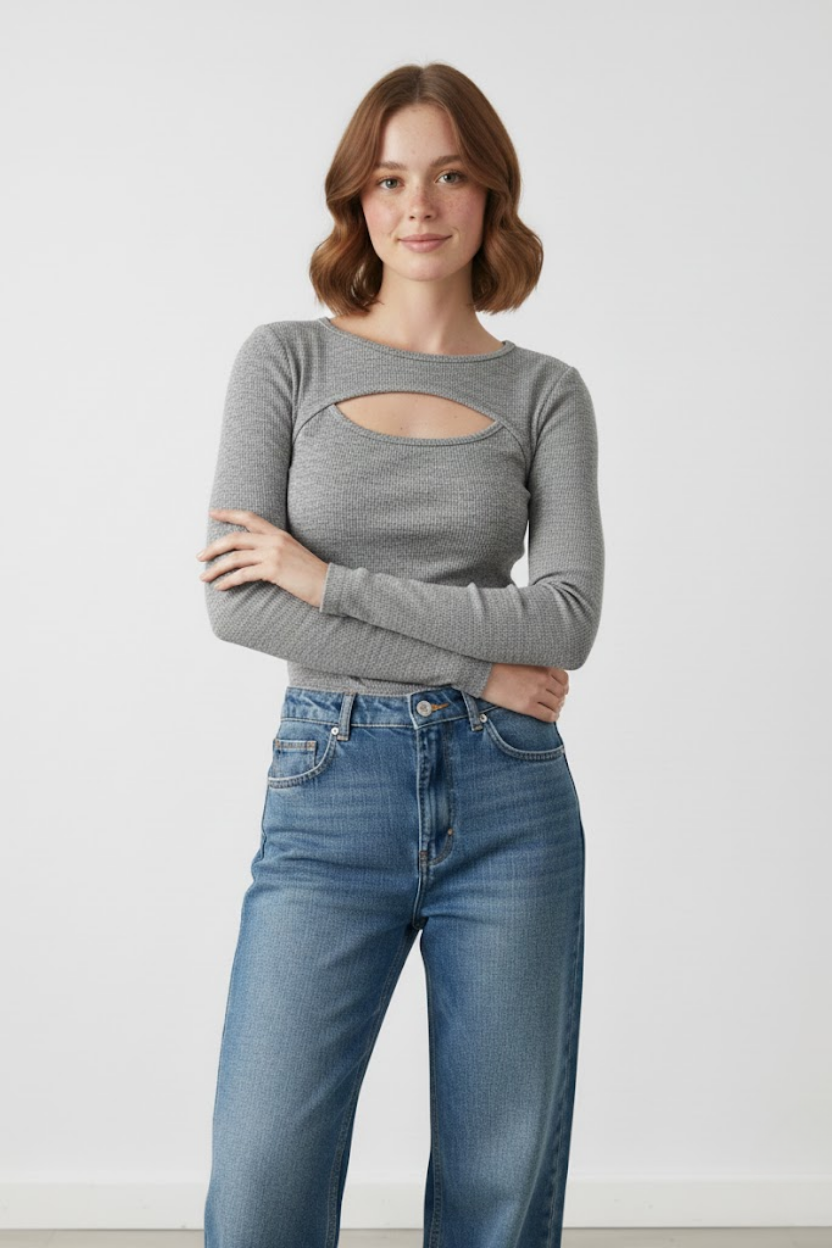 Kadın Melanj Gri Pamuklu Kaşkorse Pencere Yaka Cut Out Detaylı Slim Fit Esnek Bluz