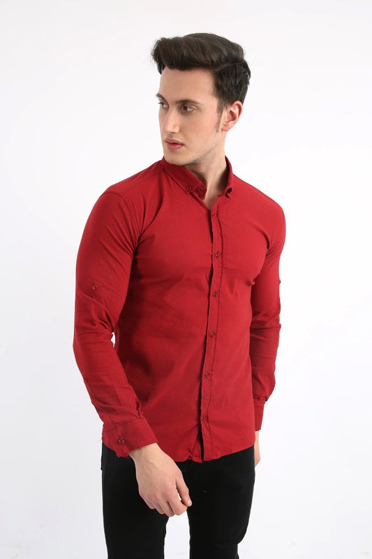 Kırmızı renkli, armür desenli, uzun kollu ve slim fit kesim erkek gömlek.