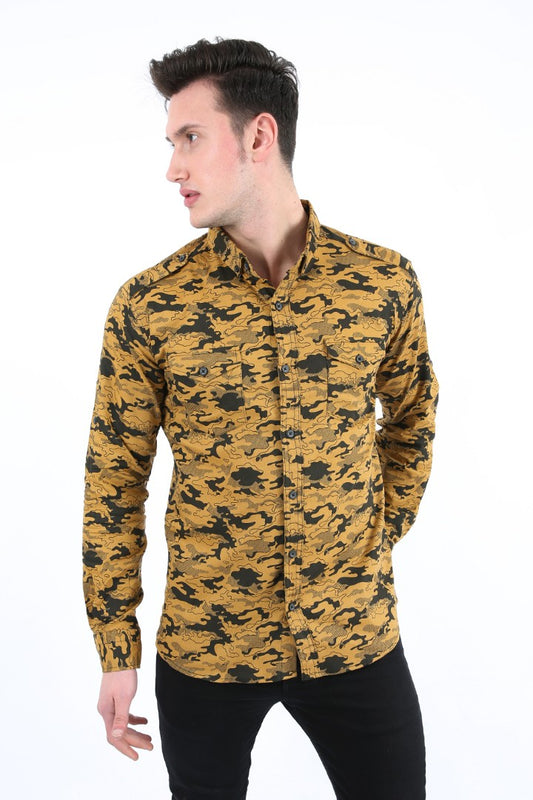 Hardal sarısı ve siyah kamuflaj desenli, uzun kollu, düğmeli erkek gömlek.