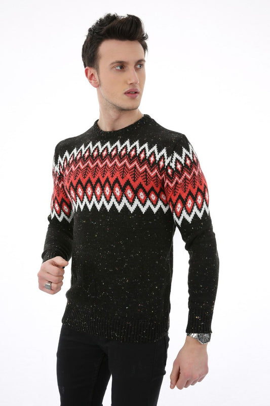 Siyah renkli, baklava desenli ve bisiklet yaka erkek triko kazak.