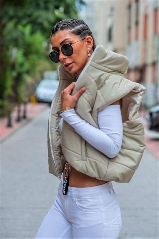 Bej Dik Yaka Beli Lastikli Cepli Kısa Şişme Yelek