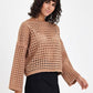 Kahverengi, ispanyol kollu, file detaylı ve delikli örgü crop triko kazak.