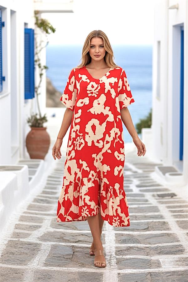 Kırmızı renkli, bej desenli, V yaka, cepli ve etek ucu fırfırlı midi boy viskon elbise.