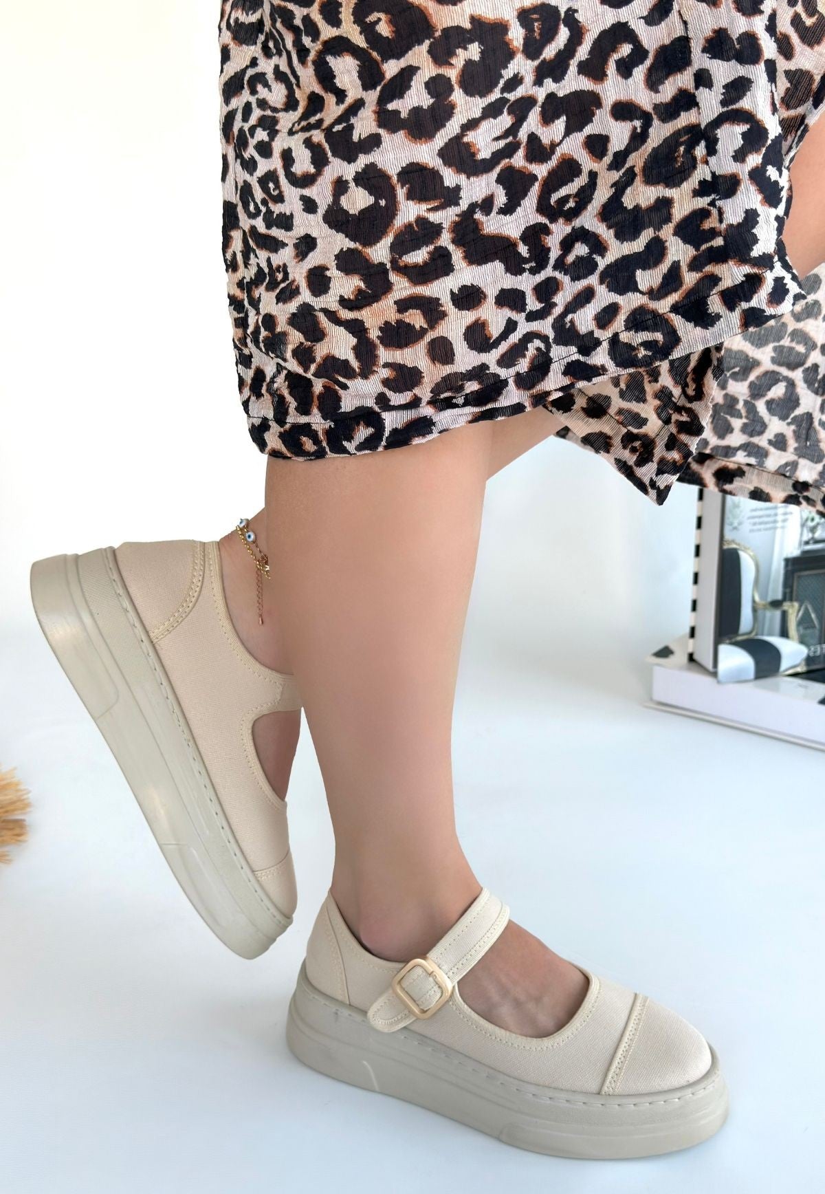 Lunni Bej Keten Spor Ayakkabı