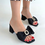 Niyyar Siyah Cilt Topuklu Terlik