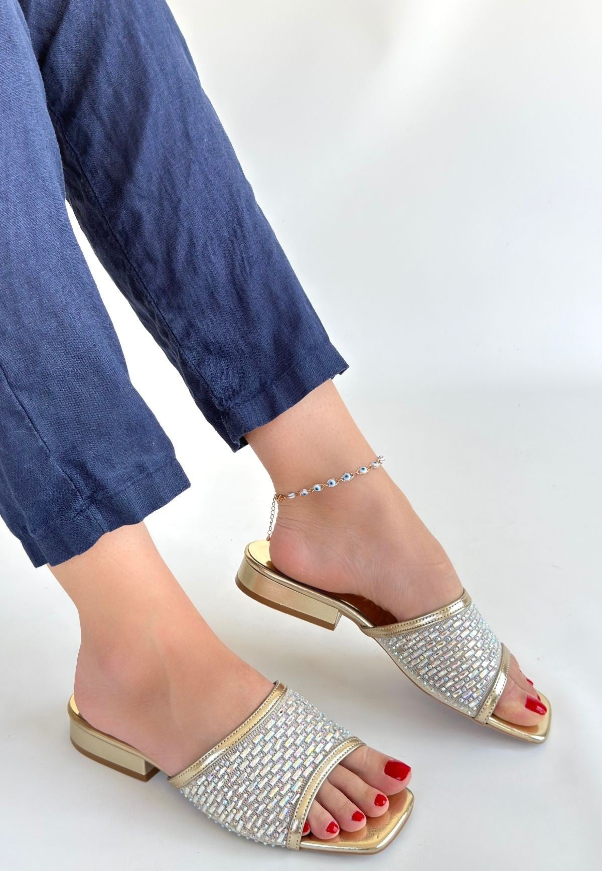 Ortu Gold Cilt İşlemeli Terlik