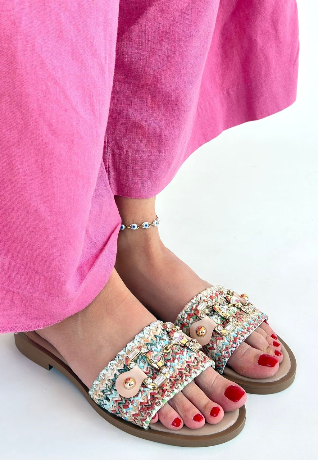 Gonne Renkli Hasır Dokuma Terlik