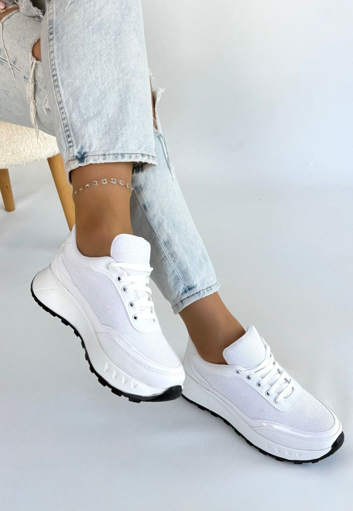 Edva Beyaz Cilt Bağcıklı Spor Ayakkabı