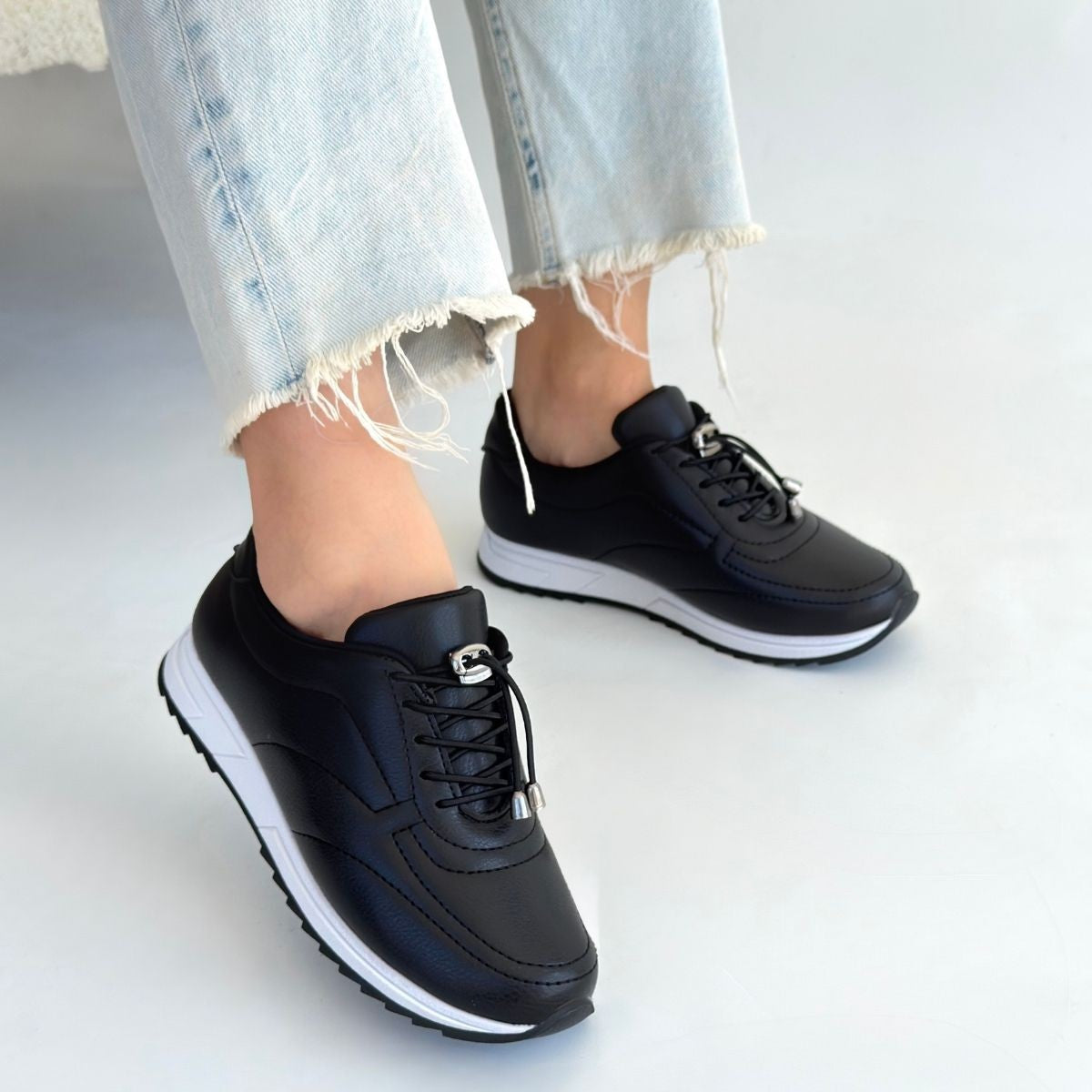 Finna Siyah Cilt Bağcıklı Spor Ayakkabı