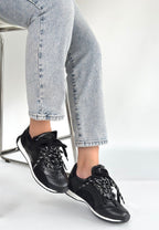 Ranu Siyah Cilt Paraşüt Detaylı Bağcıklı Spor Ayakkabı