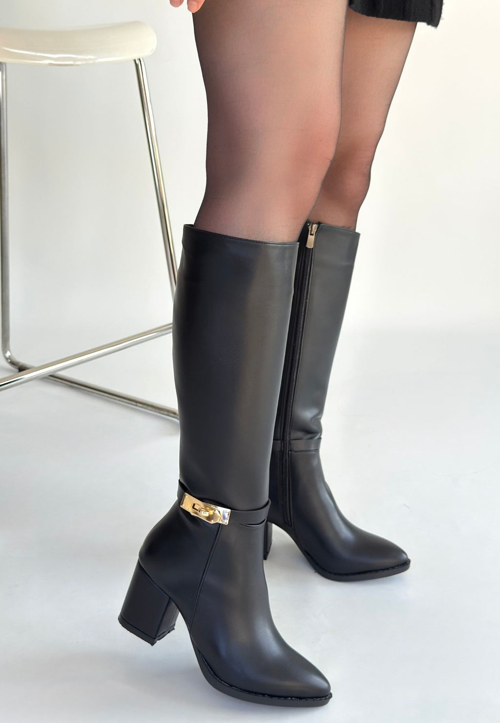 Jeoli Siyah Cilt Topuklu Çizme