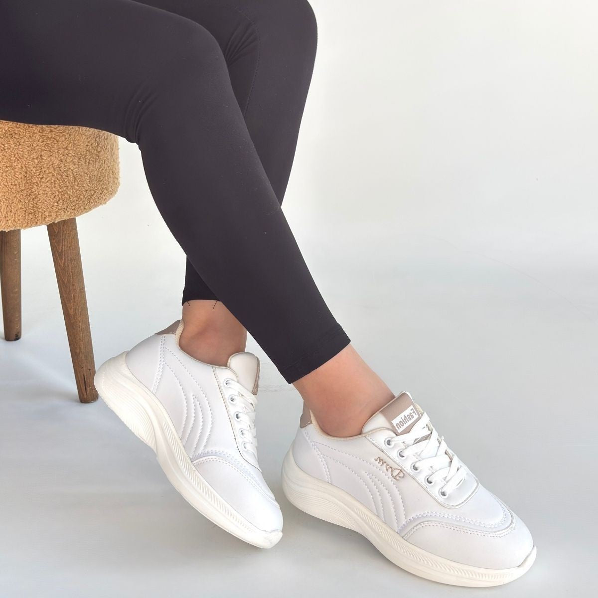 Yejja Beyaz Cilt Bağcıklı Spor Ayakkabı