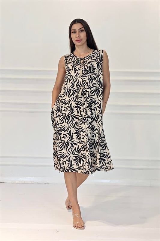 Siyah Desenli Kolsuz Boncuk Detaylı Cepli Midi Elbise