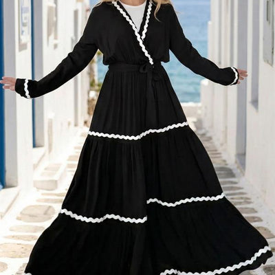 Siyah Kruvaze Yaka Kat Kat Uzun Elbise