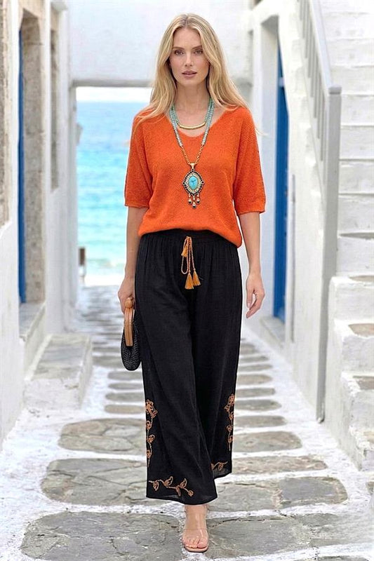 Siyah Nakışlı Pantolon Etek