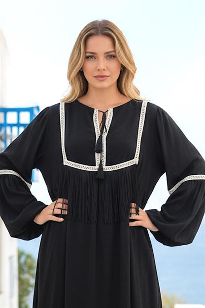 Siyah Püskül Detaylı Diz Boyu Elbise