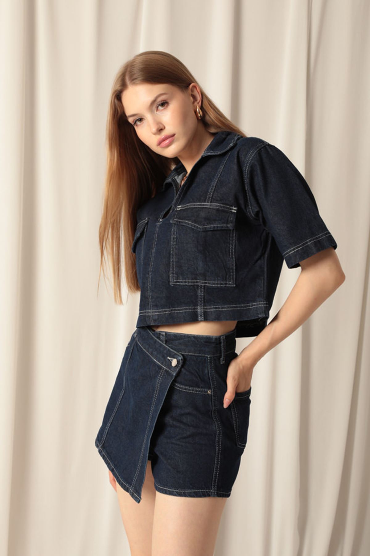 Denim%20Kumaş%20Kısa%20Cepli%20Crop%20Kadın%20Lacivert%20Kot%20Ceket