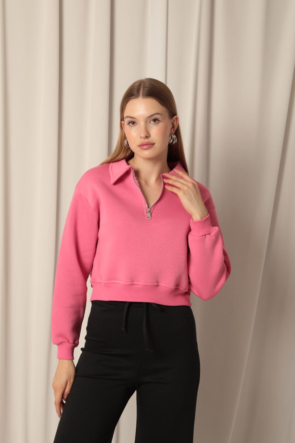 Üç%20İplik%20Fermuarlı%20Kapüşonlu%20Kısa%20Kadın%20Pembe%20Sweat