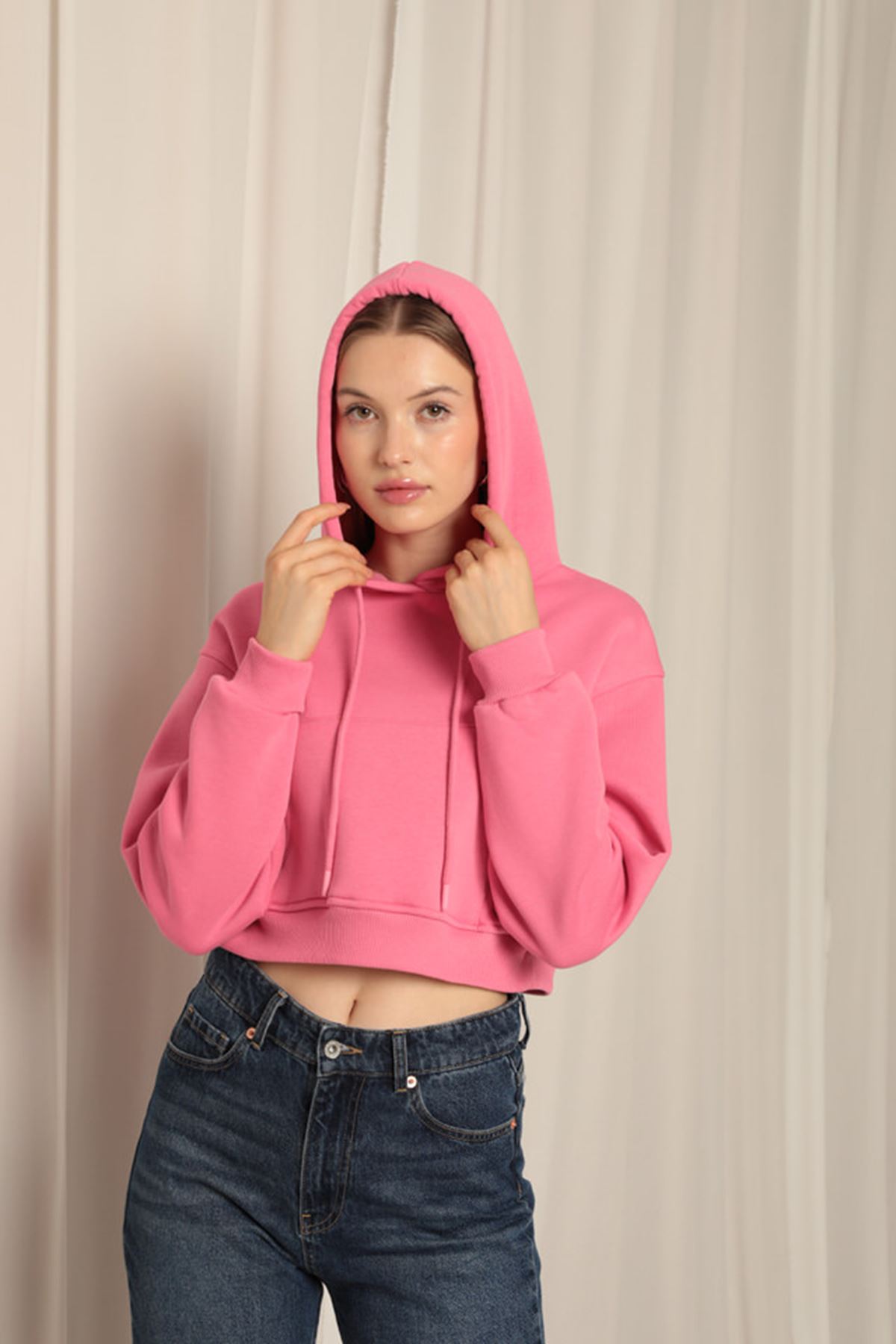 Üç%20İplik%20Kumaş%20Kapüşonlu%20Kısa%20Kadın%20Pembe%20Sweat