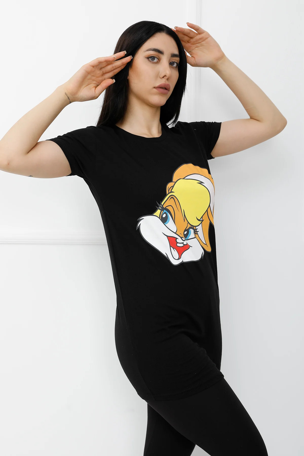 Bunny%20Baskılı%20Tshirt%20Siyah%20-%20310.623.