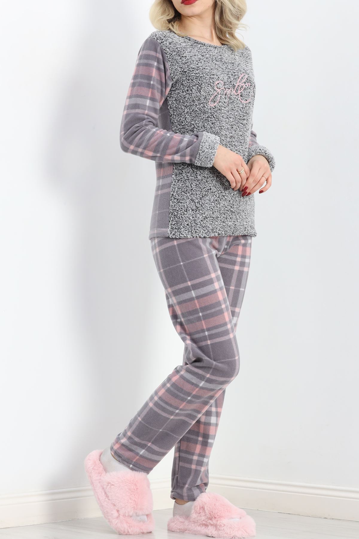 Peluş%20Polar%20Pijama%20Takımı%20Grikareli%20-%2019178.1050.